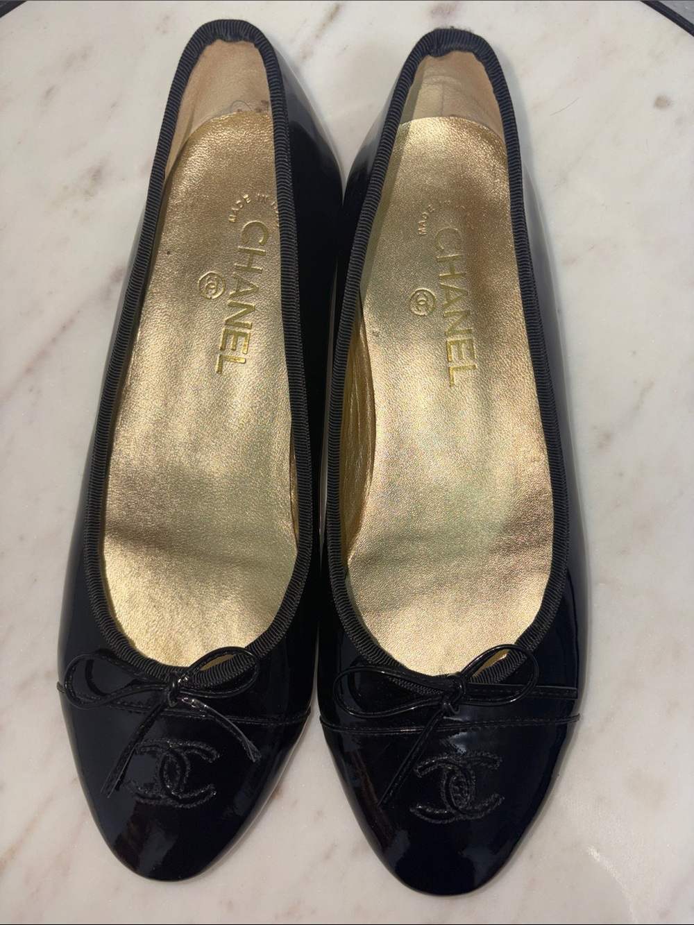 CHANEL Black Patent Leather Ballet Flats with Gold Insole